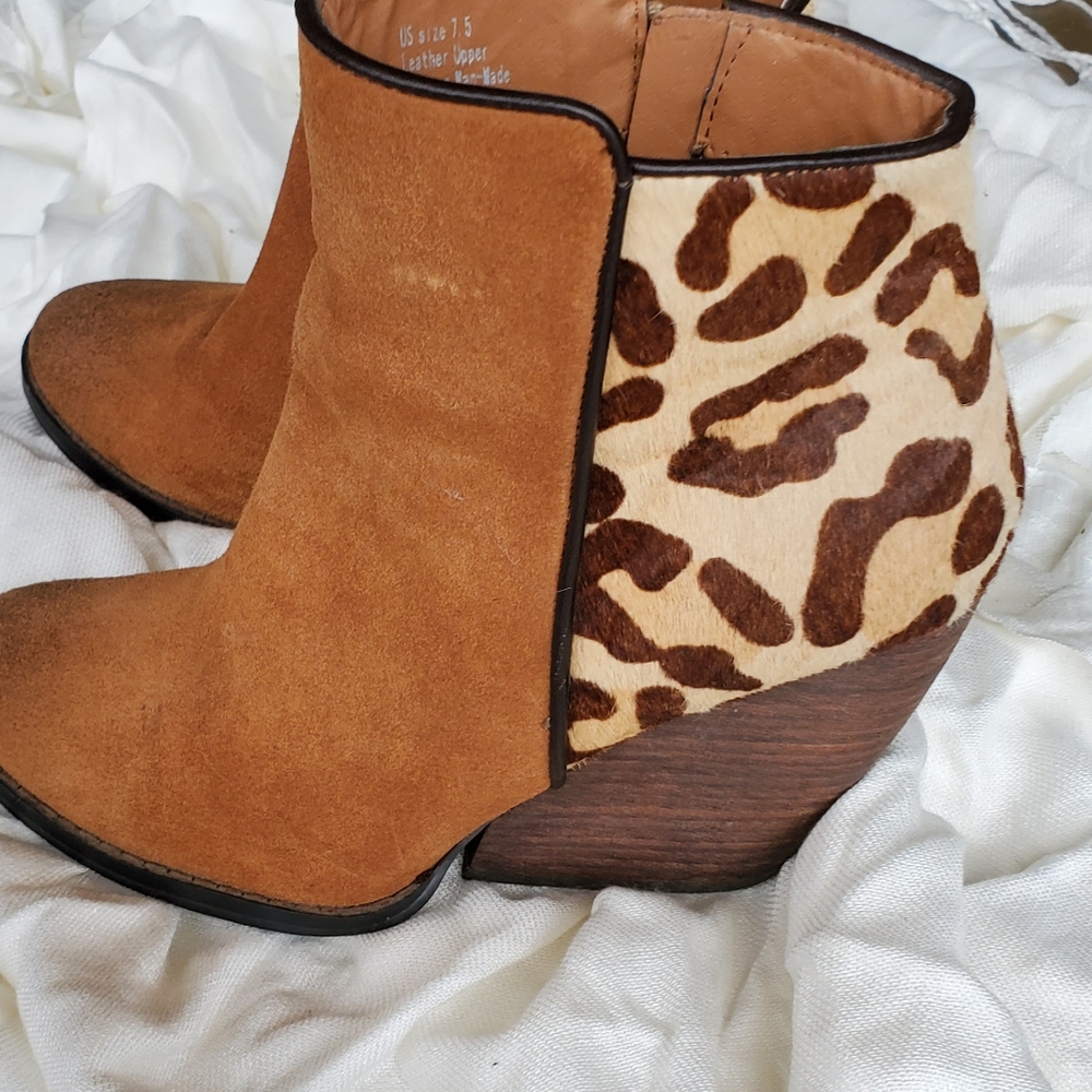 Leopard Print Tan Ankle Boots